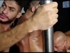 Suruba carioca com os pornstars mais gostosos e dotados do Rio de Janeiro - COMPLETÃO NO MEU RED